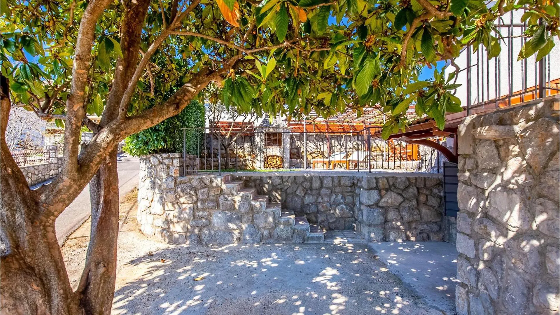 Holiday home Cozy Home In Icici With Kitchen